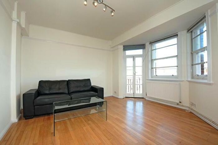 1 Bedroom Apartment To Rent In Neville Court, St John`s Wood, NW8