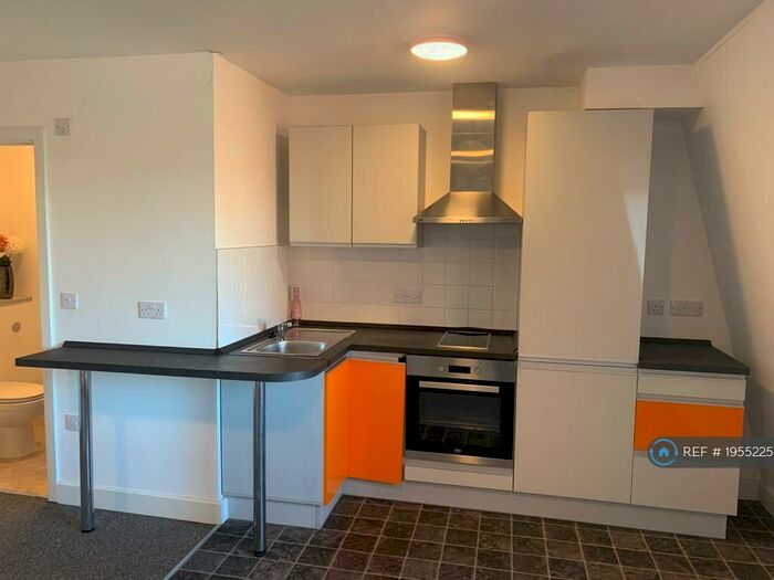 Studio To Rent In Alexandra House, Southampton, SO14