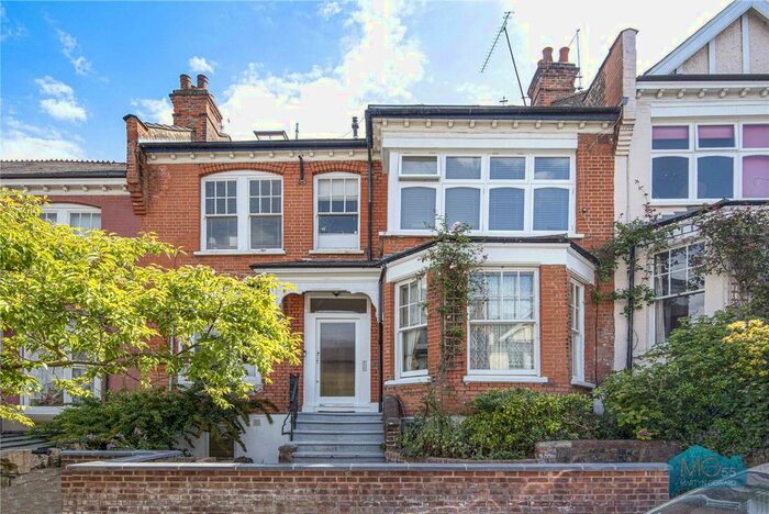 2 Bedroom Flat To Rent In Woodland Rise, London, N10