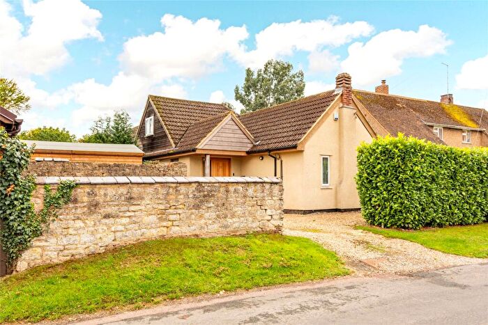 4 Bedroom Detached House To Rent In High Street, Paulerspury, Towcester, Northamptonshire, NN12