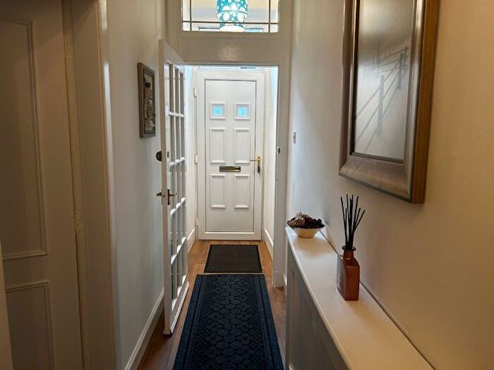 1 Bedroom Flat For Sale In North Bute Street, Coatbridge, North Lanarkshire, ML5 - Photo 2