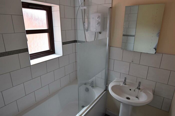 1 Bedroom Flat To Rent In Craven Court, Craven Lane, Southam, CV47