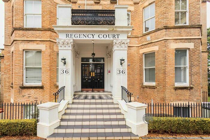 2 Bedroom Flat To Rent In Knyveton Road, Bournemouth, BH1