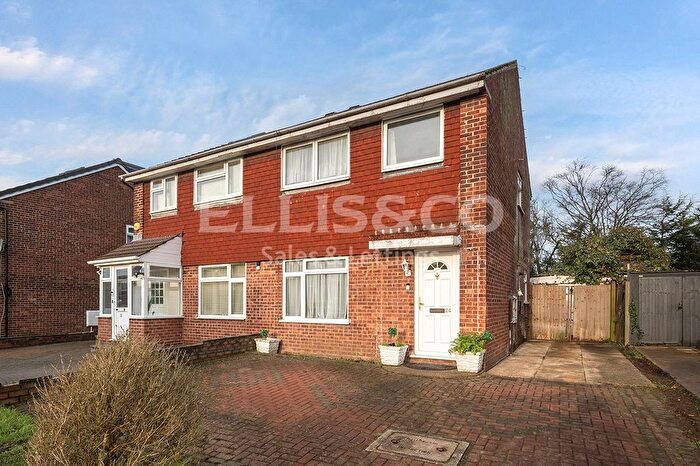 3 Bedroom Semi Detached House For Sale In Rivington Crescent, Mill Hill, London, NW7