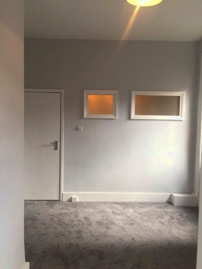 1 Bedroom Flat To Rent In Gifford Street, London, N1