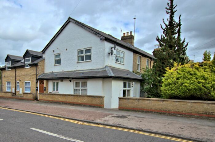 1 Bedroom Flat To Rent In Cherry Hinton Road, Cambridge, CB1