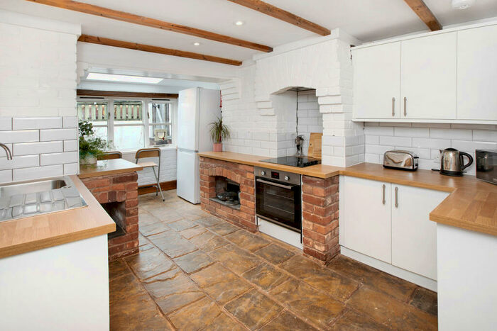 4 Bedroom Terraced House To Rent In King Edward Street, Exeter, EX4