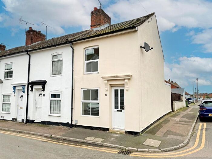 2 Bedroom House To Rent In Summer Street, Leighton Buzzard, LU7