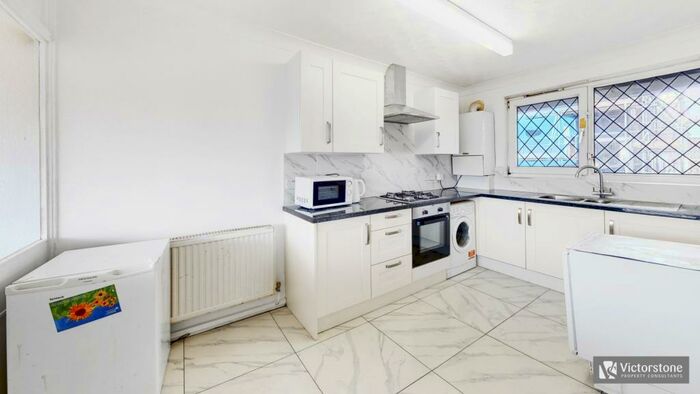 2 Bedroom Apartment To Rent In Gosford House, Tredegar Road, Mile End, London, E3