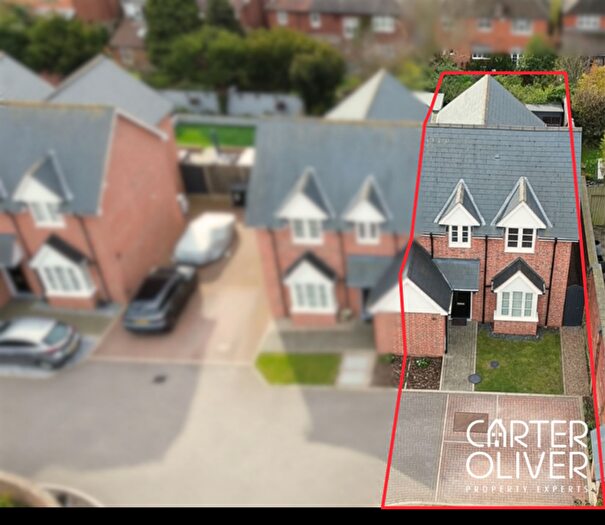 3 Bedroom Semi-Detached House For Sale In Farm Field Court, Lutterworth, LE17