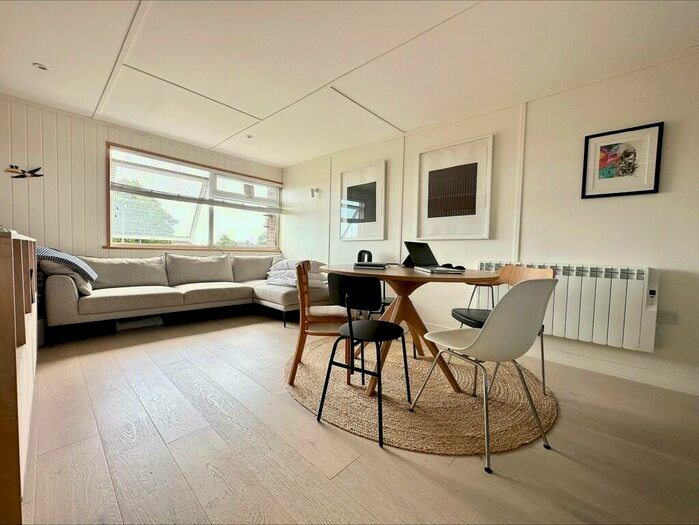 2 Bedroom Chalet For Sale In Beach Road, Scratby, NR29