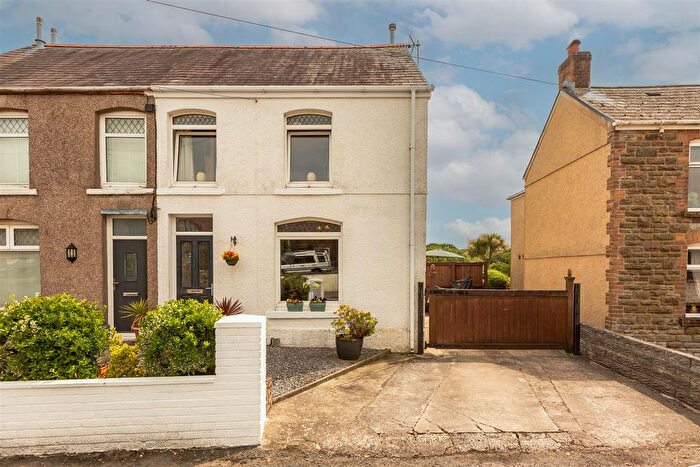 3 Bedroom Semi-Detached House For Sale In Chapel Road, Crofty, SA4
