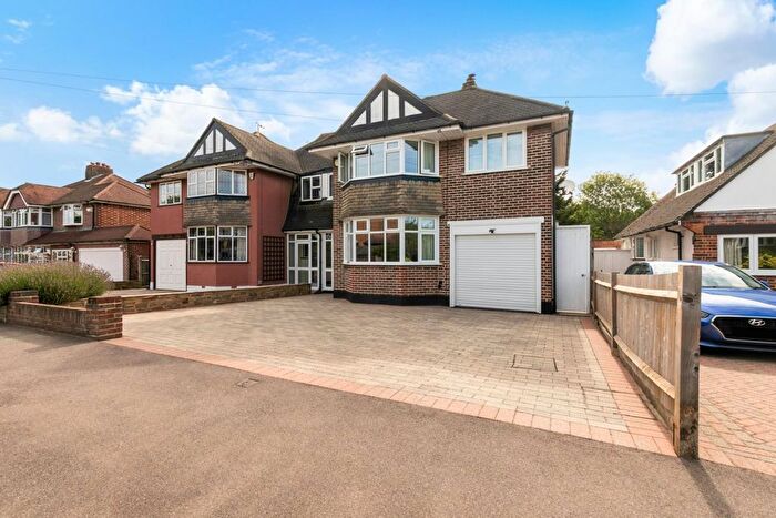 4 Bedroom Semi Detached House For Sale In Stoneleigh Park Road, Stoneleigh, KT19