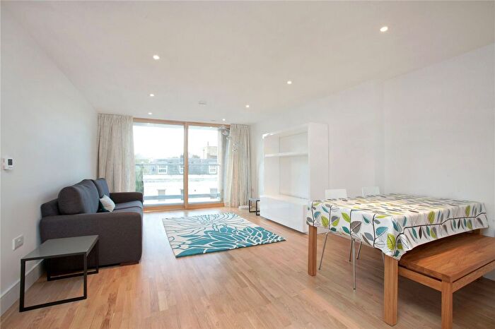 1 Bedroom Flat To Rent In Deodar Road, Putney, London, SW15