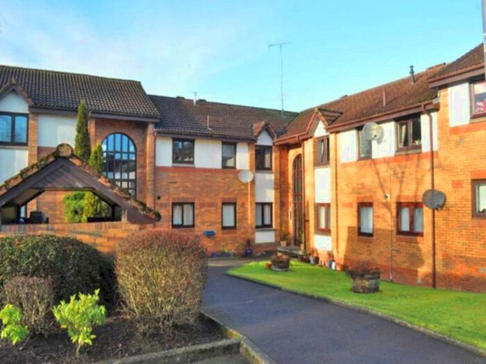 2 Bedroom Apartment To Rent In The Paddock, Busby, G76