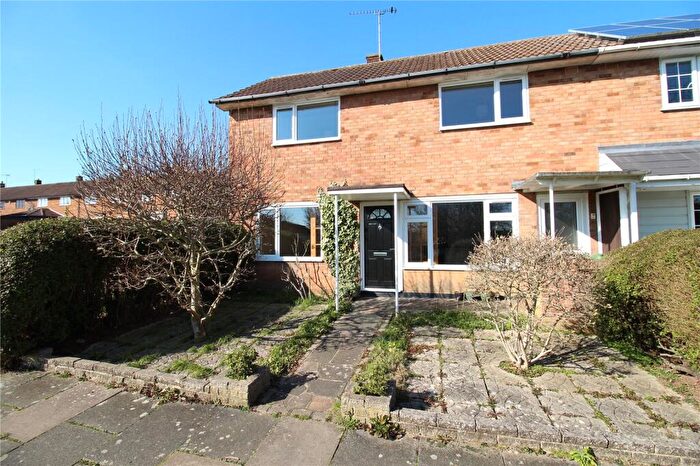 2 Bedroom End Of Terrace House To Rent In Barrington Gardens, Basildon, SS14