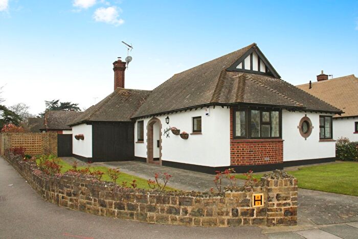 3 Bedroom Bungalow To Rent In Samuels Drive, Southend-On-Sea, SS1