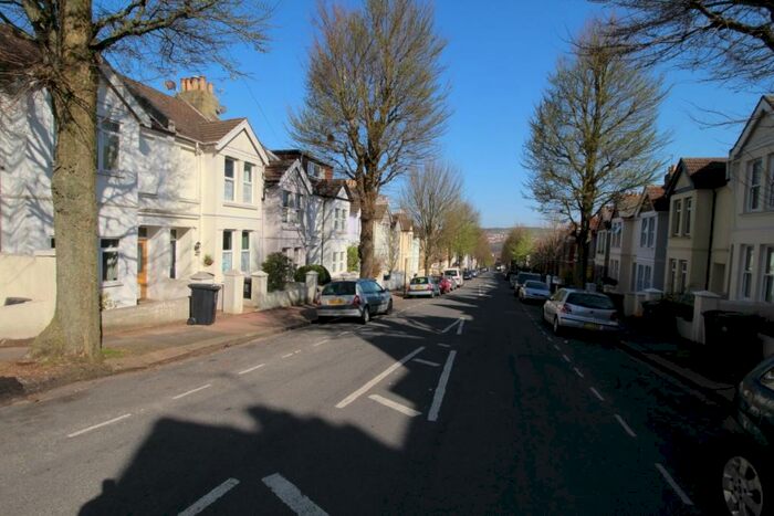 2 Bedroom Flat To Rent In Bernard Road, Brighton, BN2