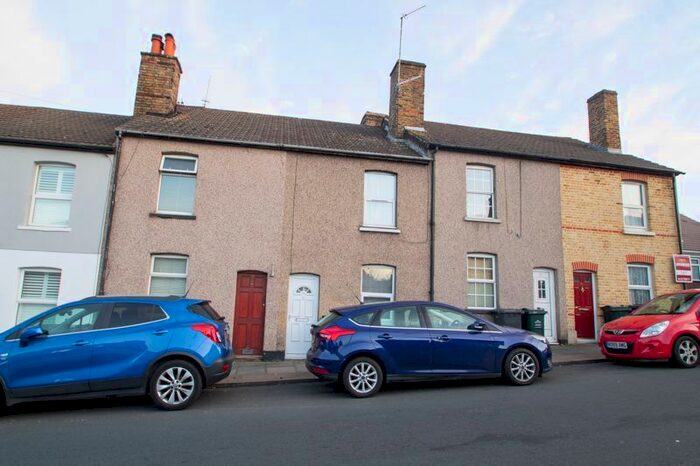2 Bedroom Terraced House To Rent In Maiden Lane, Crayford, Kent DA1