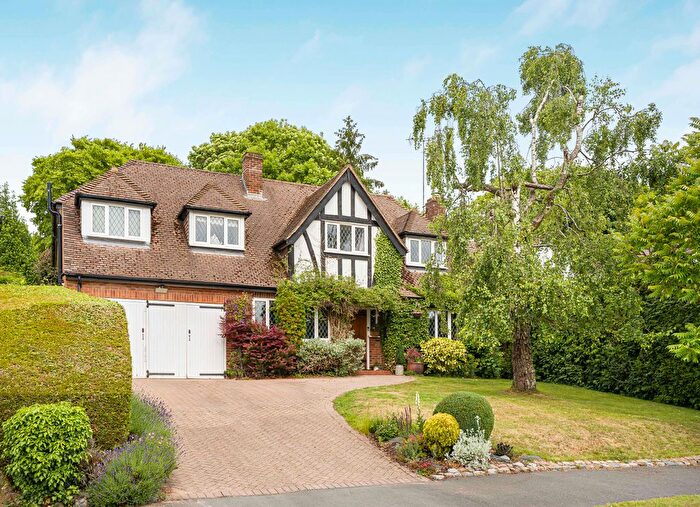 5 Bedroom Detached House For Sale In Millfield, Berkhamsted, HP4