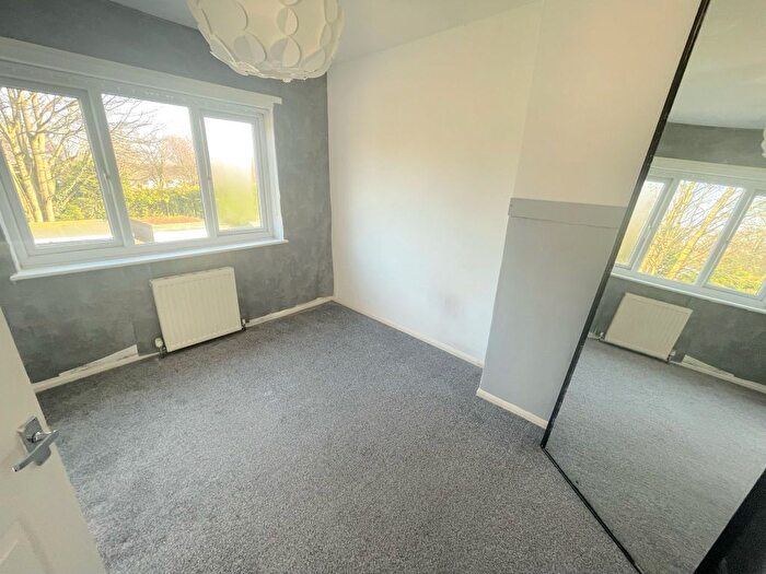 2 Bedroom End Of Terrace House For Sale In West Park Terrace, Darrington, Pontefract, WF8