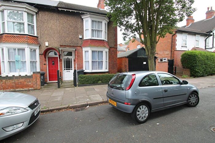 3 Bedroom Terraced House To Rent In Sweetbriar Road, Leicester, LE3