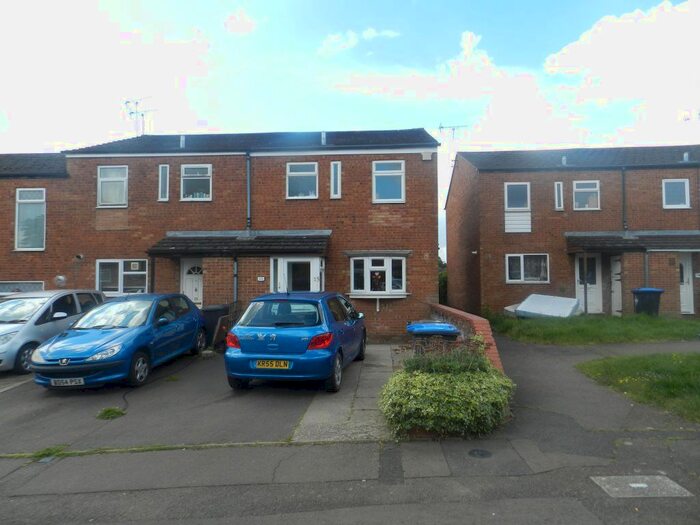 3 Bedroom Property To Rent In Selside, Brownsover, Rugby, CV21