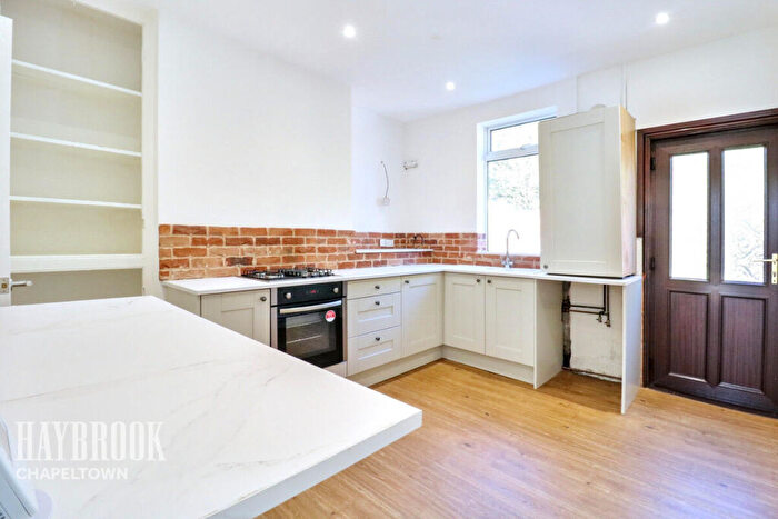 3 Bedroom End Of Terrace House For Sale In Burncross Road, Burncross, S35