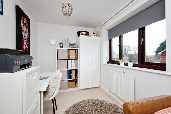 4 Bedroom Detached House For Sale In Bay Tree Close, Heathfield, TN21