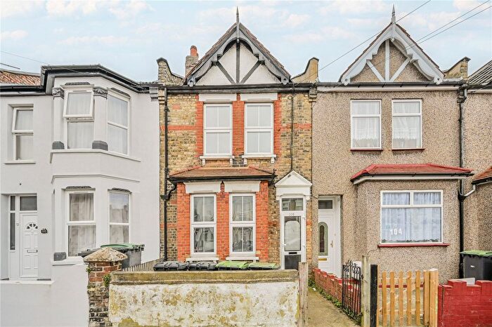 3 Bedroom Terraced House For Sale In Eldon Road, London, N22