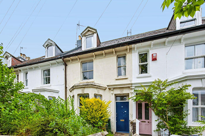 3 Bedroom Terraced House For Sale In Shaftesbury Road, Preston Circus, Brighton, BN1