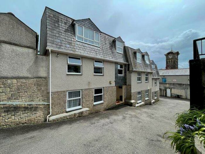 1 Bedroom Flat To Rent In Trewartha Court, Liskeard, PL14
