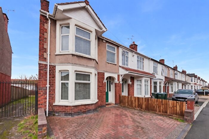 3 Bedroom End Of Terrace House For Sale In Oldfield Road, Chapelfields, Coventry, CV5