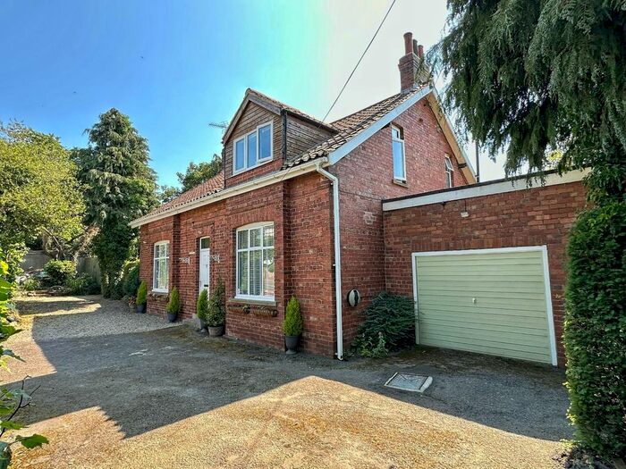 3 Bedroom Detached House For Sale In Thormanby, York, YO61