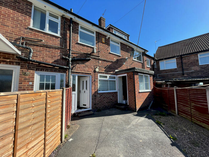 4 Bedroom Flat To Rent In East Avenue, Derby, DE3