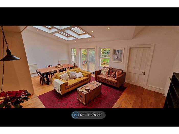 4 Bedroom Semi-Detached House To Rent In Overnhill Road, Bristol, BS16