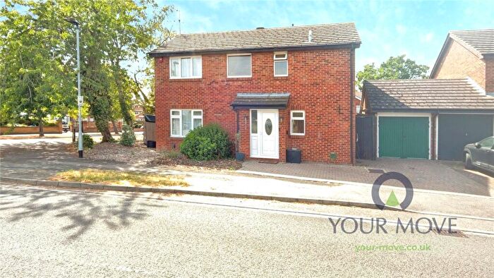 4 Bedroom Detached House For Sale In Westrope Way, Bedford, Bedfordshire, MK41