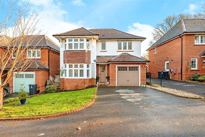 4 Bedroom Detached House For Sale In Owl Close, Warminster, BA12