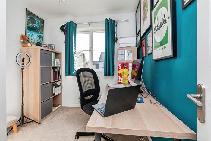 4 Bedroom Detached House For Sale In Summers Mead, Yate, Bristol, BS37