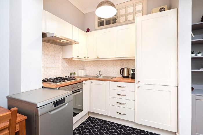 1 Bedroom Flat To Rent In Finchley Road, London, NW3