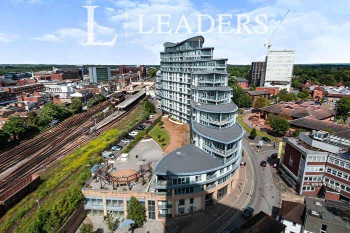 1 Bedroom Flat To Rent In Station Approach, Woking, GU22