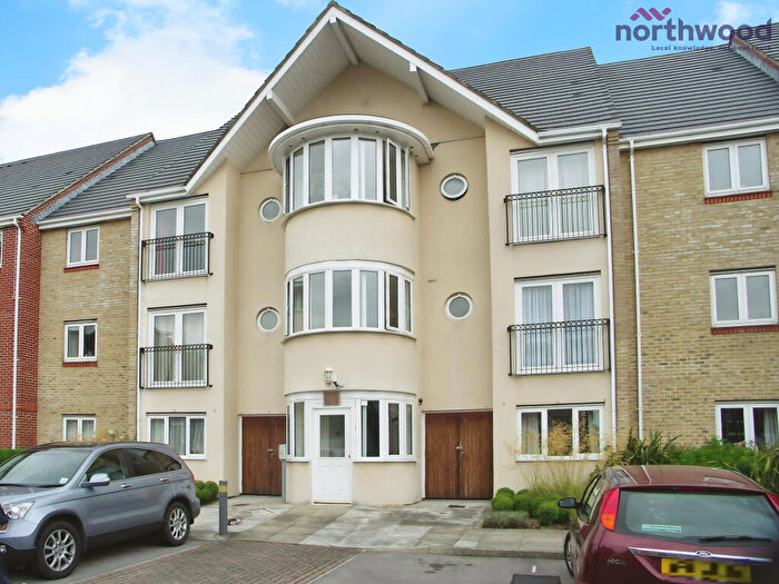 2 Bedroom Flat To Rent In Vespasian Road, SO18