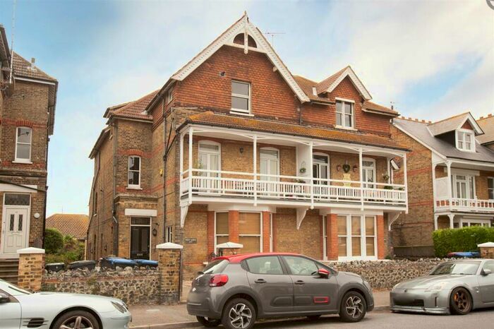 1 Bedroom Flat To Rent In Roxburgh Road, Westgate-On-Sea, CT8