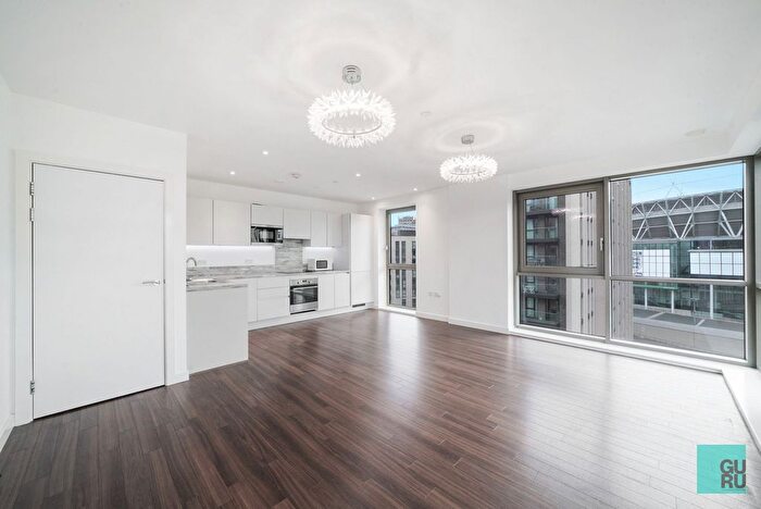 3 Bedroom Flat To Rent In Olympic Way, London, HA9