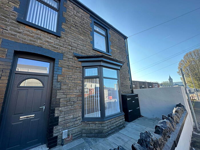 4 Bedroom Block Of Apartments For Sale In Woodland Road, Neath, SA11