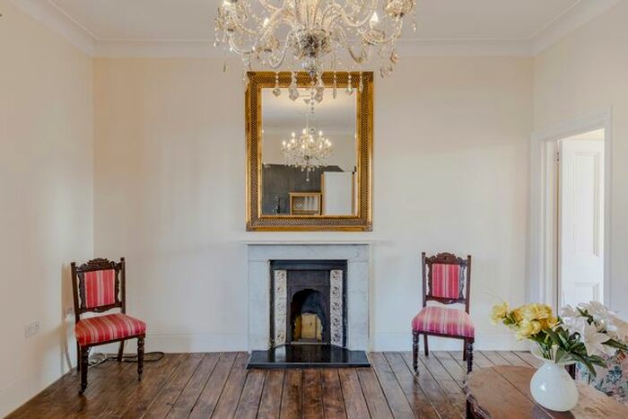 1 Bedroom Flat To Rent In Gleneldon Road, London, SW16