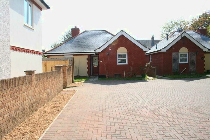 2 Bedroom Detached Bungalow To Rent In Rosehill Road, Ipswich, IP3
