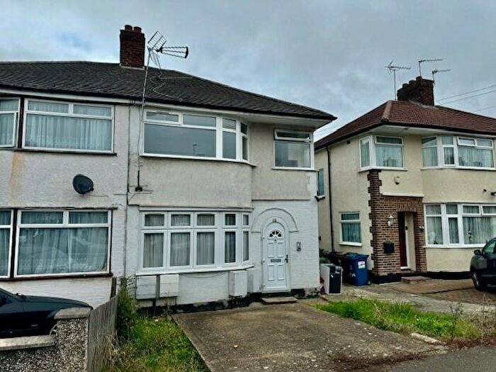 1 Bedroom Maisonette To Rent In Arundel Drive, Harrow, HA2