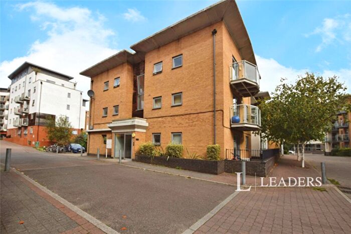 2 Bedroom Flat To Rent In Caelum Drive, CO2