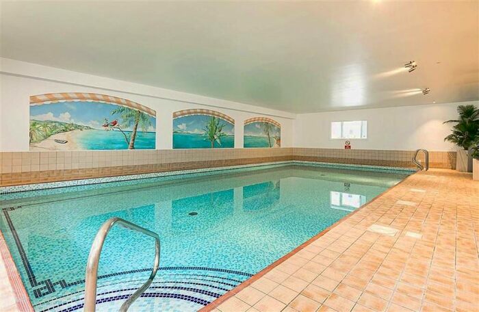 2 Bedroom Flat To Rent In Prospect Quay, Point Pleasant, Wandsworth, SW18